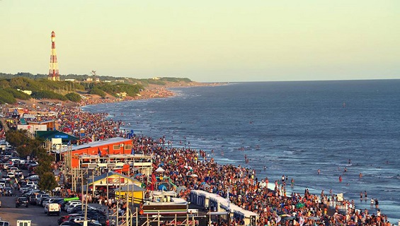 Paso a paso: cómo tramitar el Certificado Verano para las vacaciones