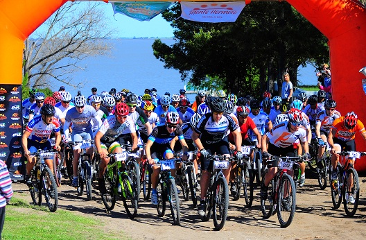 Más de 100 corredores le dieron vida al Rural Bike