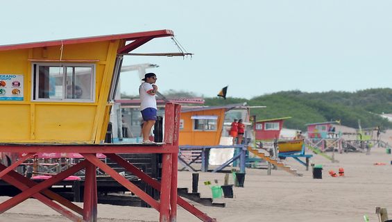 A la espera de una temporada récord, Monte Hermoso refuerza su seguridad en playa